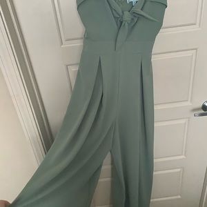 Jumpsuit romper size small